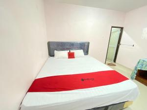 RedDoorz At Homestay Madu Makassar