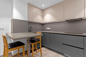 Newly furnished apt in Tallinn with free parking in the underground garage