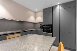 Newly furnished apt in Tallinn with free parking in the underground garage