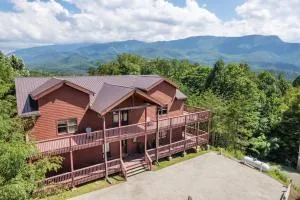 Pinnacle Pool View Lodge #625 - 皮特曼中心