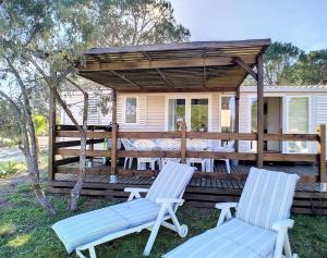 Campings Mobil Home 6/8 Places vue degagee : photos des chambres