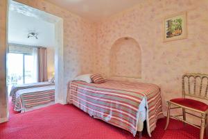 Hotels Logis Le Relais Imperial : photos des chambres