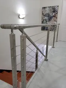 Tropical Rose Getaway - Williamsfield