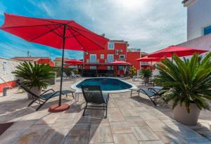 XXXL Villa Ancora with heated pool