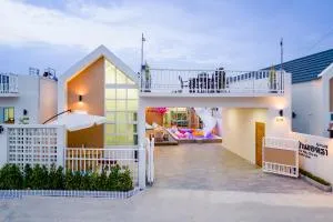 บ้านของเรา พูลวิลล่า - Ban Pak Khlong Cha-am