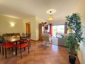 Albufeira Sunny Style With Pool by Homing