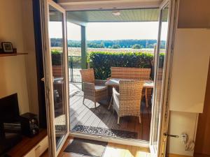 kleines Ferienhaus am Feldrand