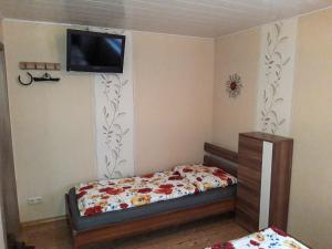 kleines Ferienhaus am Feldrand