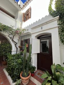 Estepona - Playa - Villa de 2 dormitorios en urbanización cerca del mar Ele9