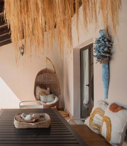 House BOHO PALM with PRIVATE HEATED POOL and garden, 3 bedrooms, Wi-Fi