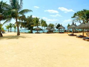 Lovely Azuri Appartment on groundlevel , private garden