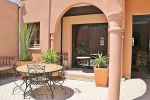 Chambre Agdz, Riad 2 Couple only au village naturiste