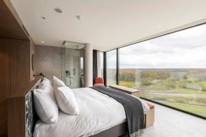 King Room with Spa Bath room in Van der Valk Hotel Deventer