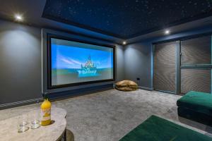 Old Harrow Barn by Bloom Stays