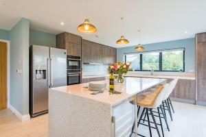 Old Harrow Barn by Bloom Stays