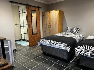 House King Fischer Close