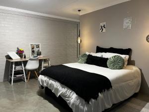 House King Fischer Close