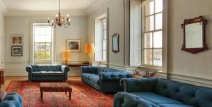 Merchants House - LARGE two floor apartment!! Sleeps up to 11 people, First floor available separately, sleeping 2 people at a reduced rate!!!