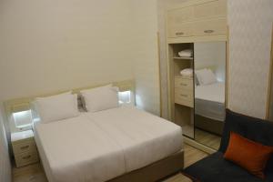 Tovstonogovi Street Apartment