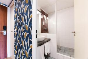 Hotels Hotel Logis Lacotel : photos des chambres