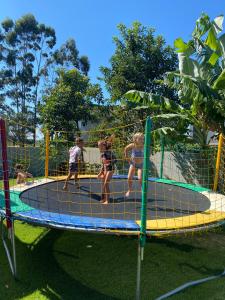 Casa com Piscina e SPA em Condominio a Beira da Lagoa de Ibiraquera