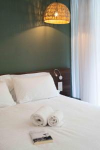 Hotels Hotel Logis Lacotel : photos des chambres