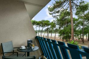 Hotels Hotel Logis Lacotel : photos des chambres