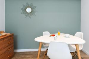 Hotels Hotel Logis Lacotel : photos des chambres