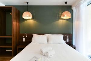 Hotels Hotel Logis Lacotel : photos des chambres