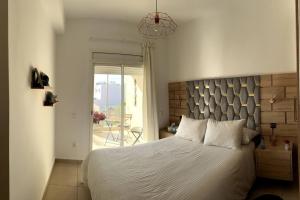 Vague Bleue chez Makuja Home