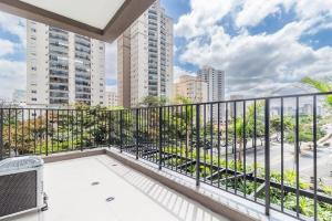 Studio completo no Campo Belo!