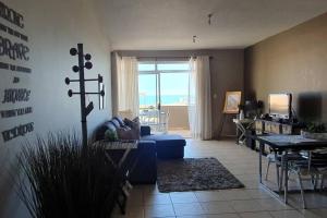 Dolphin View 20 @ LongBeach