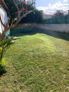 Villa Fiori giardino, 400 m. mare con parcheggio