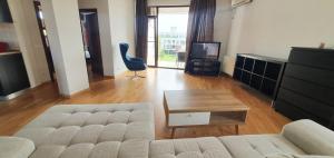 APARTAMENT BANEASA SISESTI BY ALE 2 self check-in