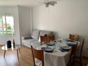Apartamento Torremolinos 5 Personas + PARKING + PISCINA todo el año