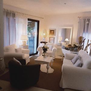 Maison neuve et chaleureuse