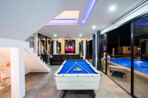 BOSS Luxury PoolVilla Pattaya Bang Saray Beach 8 Bedrooms