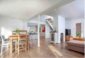 The Sand House - 莱普斯通