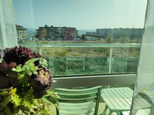 Прекрасен апартамент с изглед към морето Сарафово 1