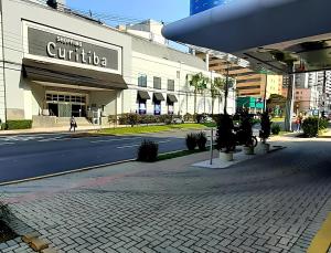 Acolhedor Studio no BatelĂgua Verde em frente ao Shopping Curitiba
