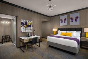 Premier King Room - Non-Smoking room in The Admiral a Wyndham Hotel