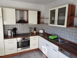 L8 Street-Hösbach-Four Bed Rooms Flat - Waldaschaff