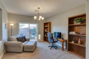 Mtn Views: Family-Friendly Gold Canyon Getaway!