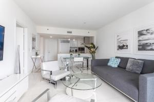 ** W ICON BRICKELL-LUXURY UNIT- FREE SPA**