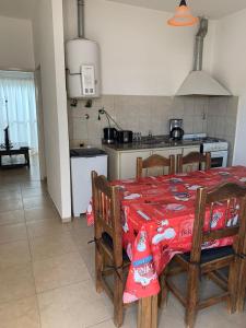 ALMIRANTE BROWN 235 Planta Alta D-2