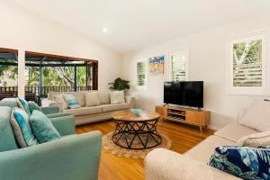 Beach House at Tallows - pet-friendly 4 BR retreat - Lennox Head