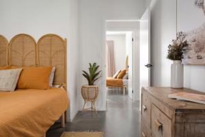 Casa Nomad - stylish 6 BR villa with pool & sauna