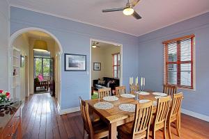 Harkaway - charming cottage in central Byron Bay