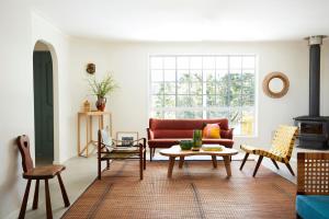 Hidden Byron - designer hinterland oasis with pool, fireplace and firepit