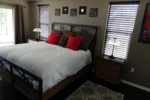 Large Private Guest Apartment Near Beaches, SpaceX, Sofi Stadium - 朗代尔